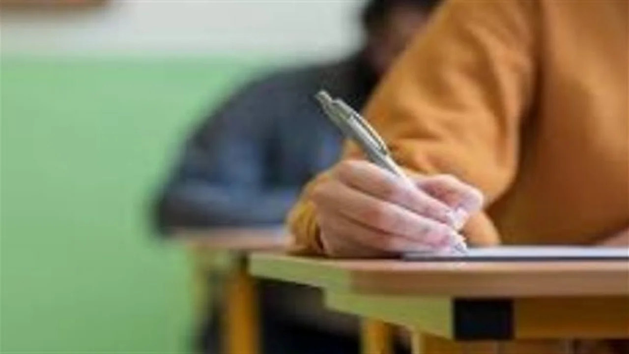 غرفة عمليات مركزية تتابع امتحانات الثانوية العامة في القاهرة بشكل مستمر